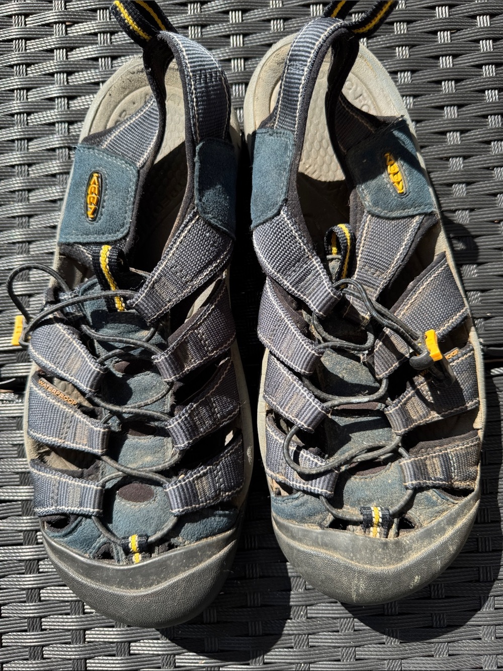 Keen Men's Navy Closed-Toe Sandals 11